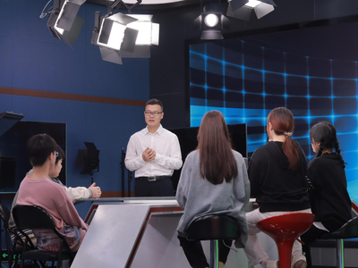 網絡新聞與傳播中的影視教育 融合與變革