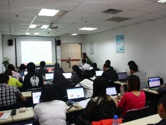 上海美工設(shè)計(jì)培訓(xùn) 專業(yè)技能提升店鋪顏值，拓展影視專業(yè)技術(shù)新領(lǐng)域